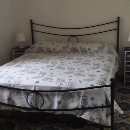 Casa Vacanza Rita 몬드라고네