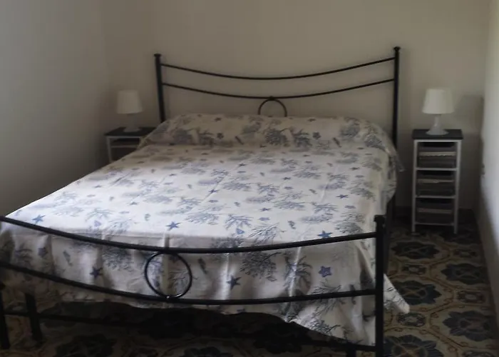 Casa Vacanza Rita מונדרגונה